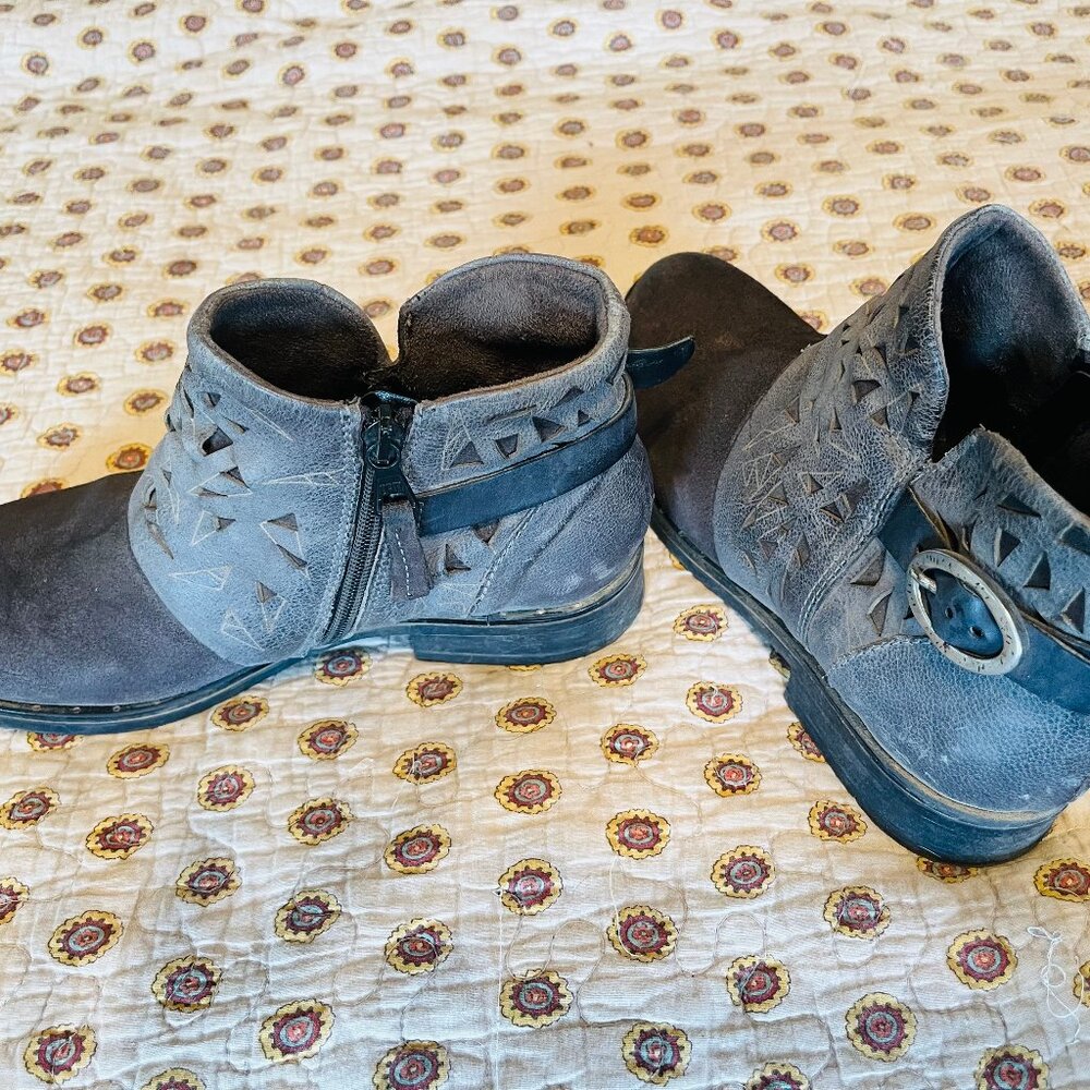 Miz Mooz Ankle Boot- Sz 39 (8.5)